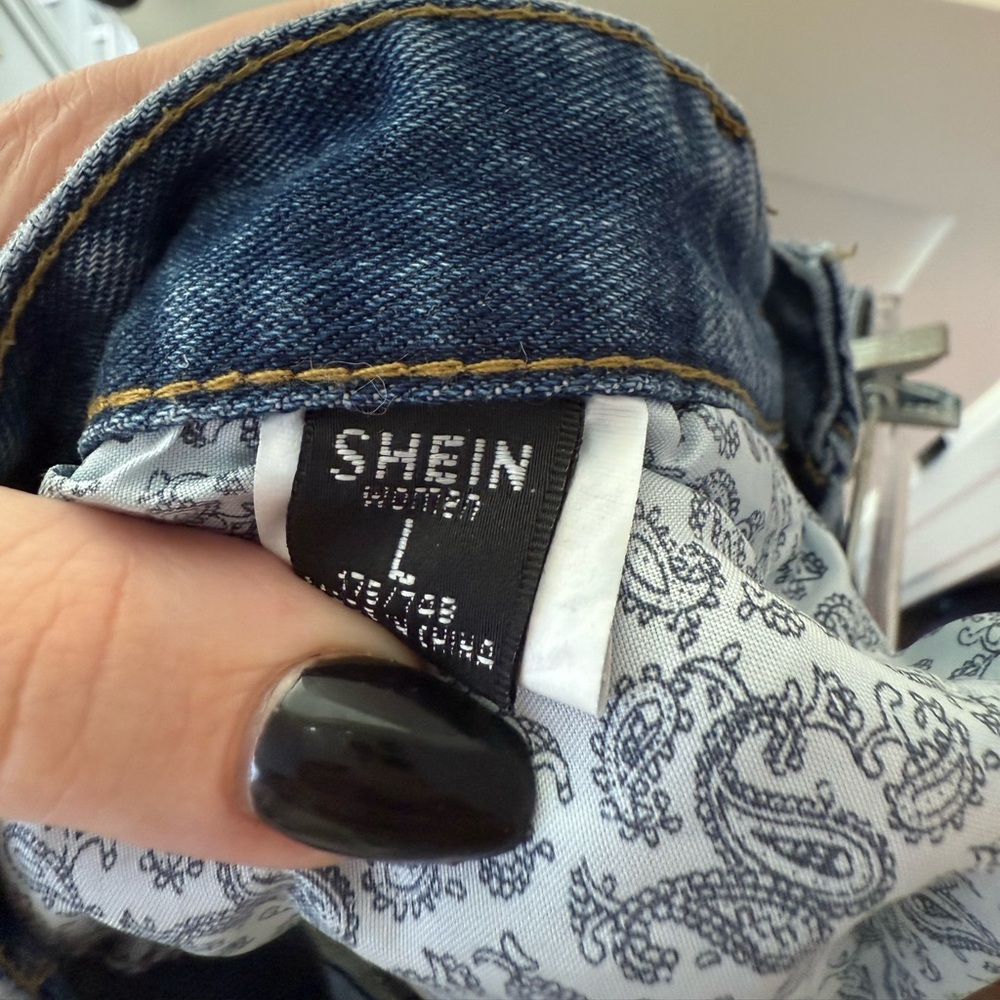 Large Shein Jean Ripped Shorts - Picture 3 of 3